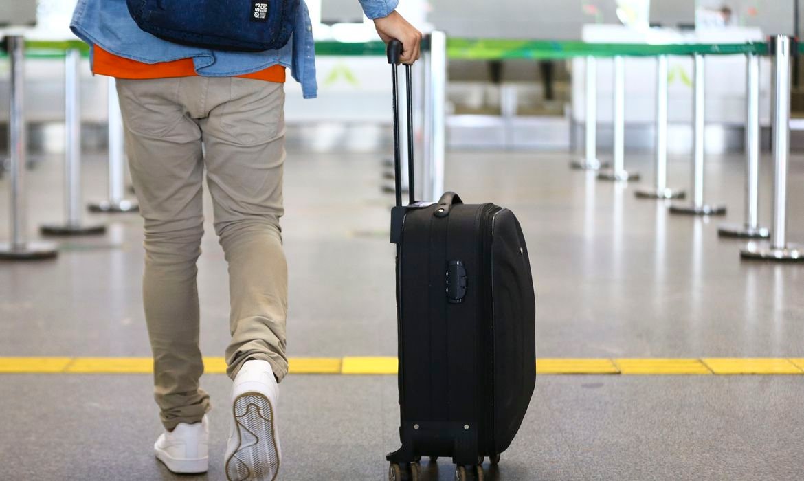 Movimentação de passageiros no Aeroporto Internacional de Brasília.