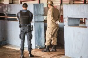 policia1-768x512