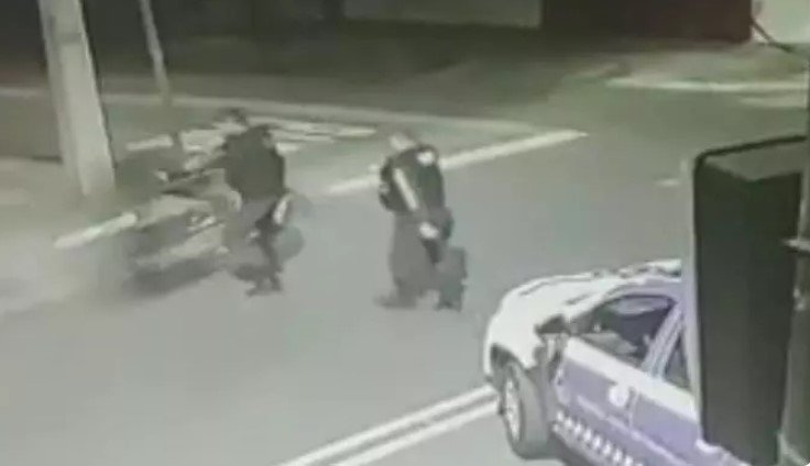 Morre motociclista de 22 anos que tentou fugir de blitz no Jardim Leblon