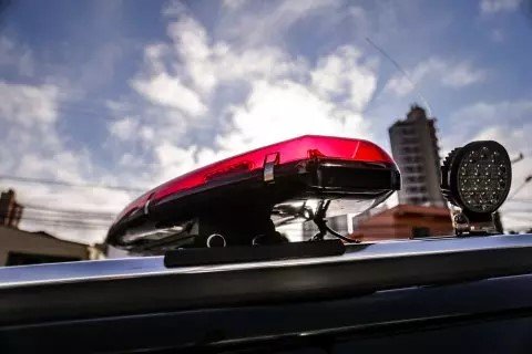 Adolescente é morto com golpe de facão na cabeça por amigo de 13 anos na fronteira