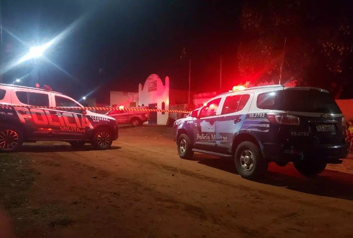 ‘Bolachinha’ bate na mulher, invade casa, faz refém e é morto pela polícia