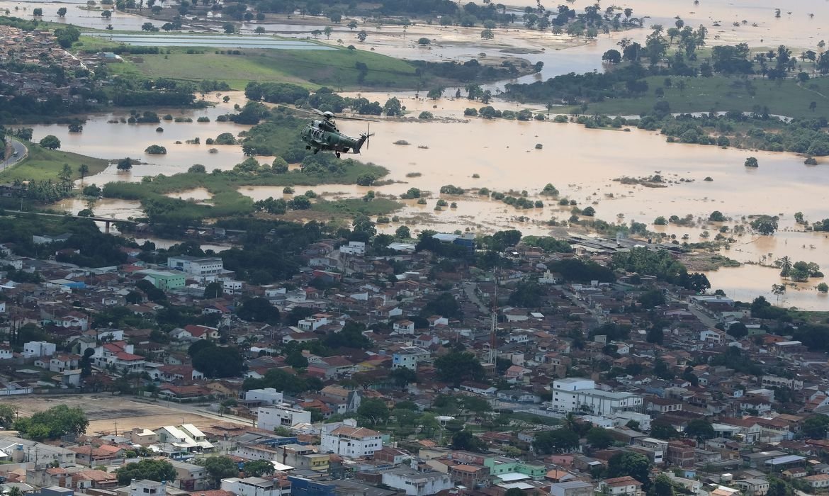 chuvas_porto_seguro_1312215107