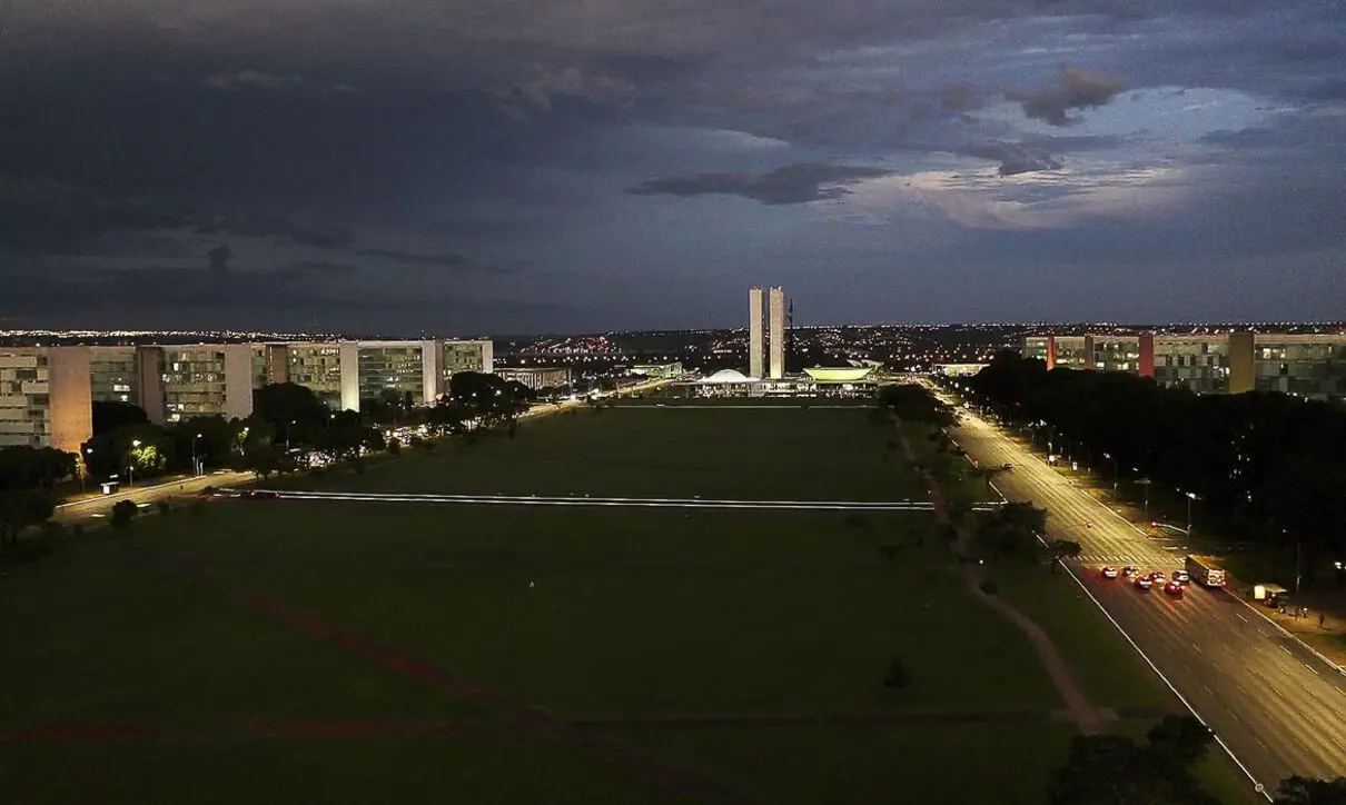 brasilia_esplanada_drone_0416202221_2.jpg