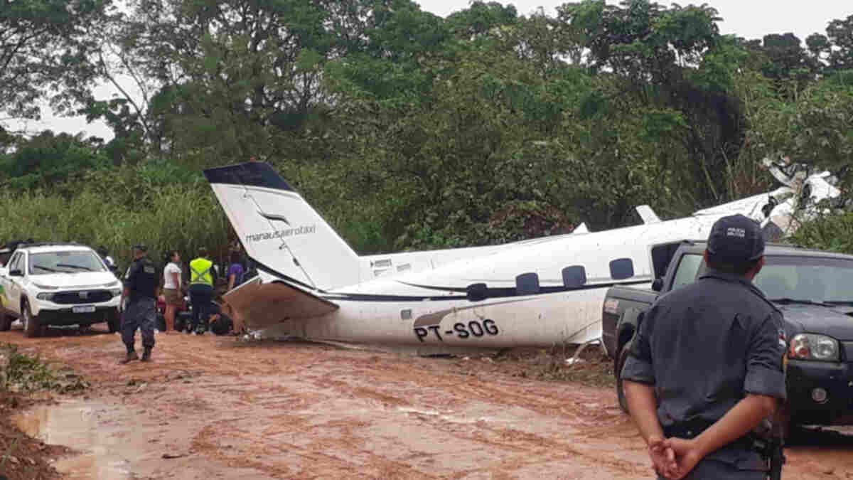 aviao-amazonas-reproducao