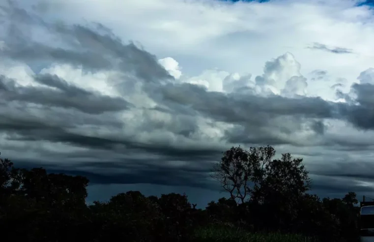 Quarta-feira ainda de chuva em Maracaju