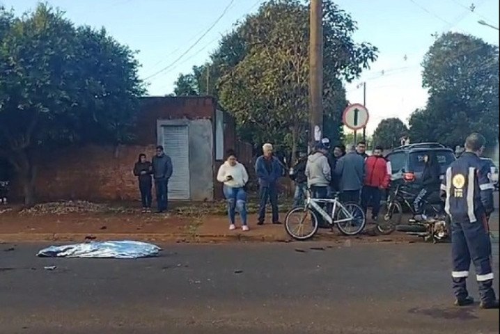motociclista-morre-e-carona-fica-gravemente-em-colisao-contra-carro-17233797163769-thumb