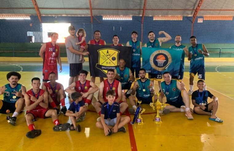 Philadelphia BC foi a campeã no Basquete masculino