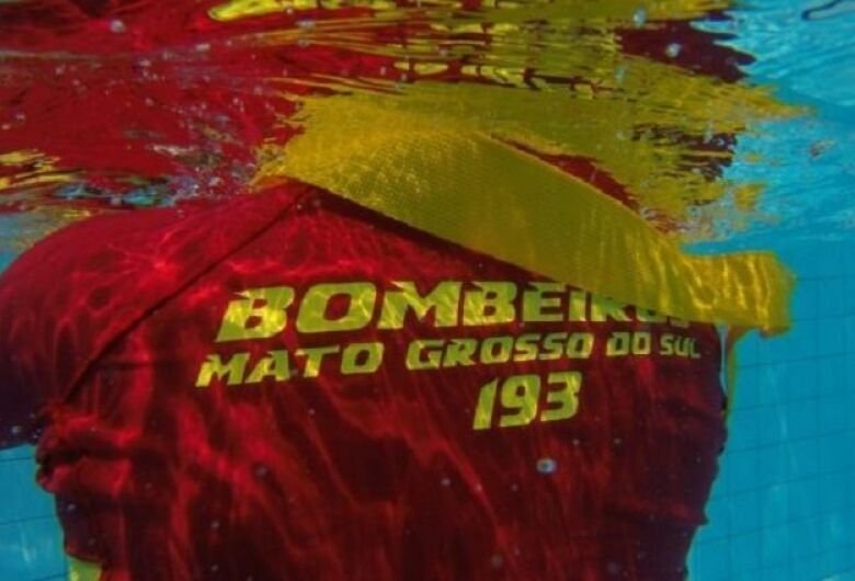 bombeiros-piscina (1)