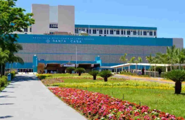 Idoso morre ao cair de escada ao consertar portão de casa e sofrer traumatismo craniano em Campo Grande