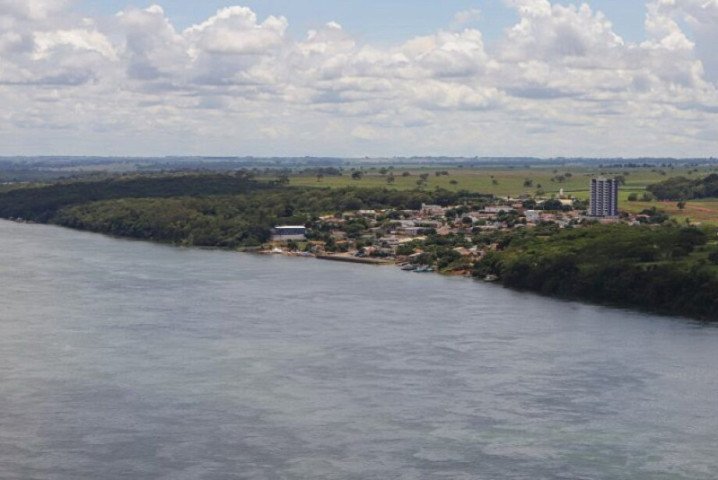 riedel-deve-se-reunir-com-governador-do-pr-para-discutir-ponte-sobre-o-rio-parana-17373426255896-thumb
