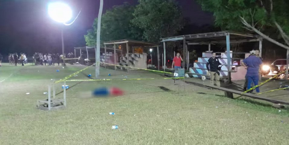 tiroteio-na-fronteira-deixa-tres-mortos-e-dois-feridos-17372911352463-thumb