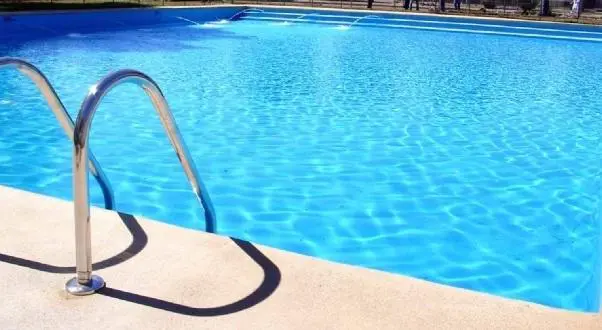 004piscina