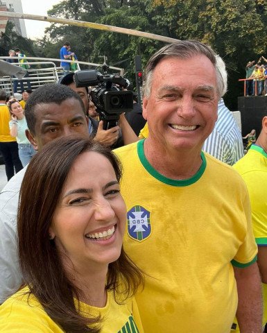 bolsonaro-lanca-pre-candidatura-de-gianni-nogueira-ao-senado-17418937429826-thumb