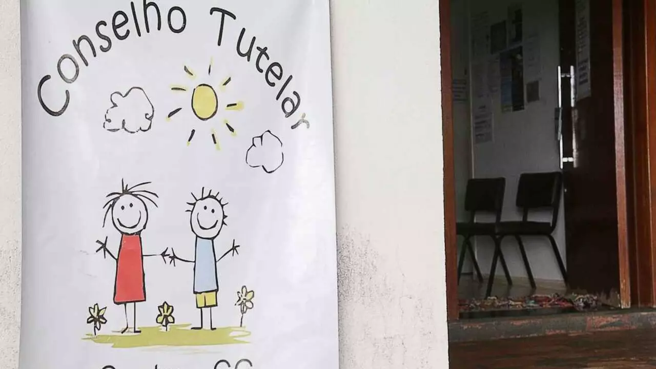 conselho_tutelar_kisie_ainoa-1