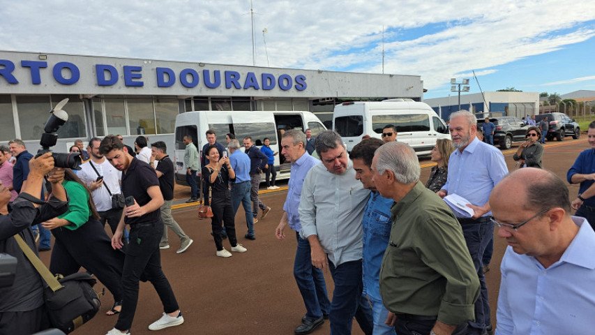 ministros-entregam-obras-da-pista-do-aeroporto-de-dourados-e-anunciam-novos-investimentos-17419726060007-thumb