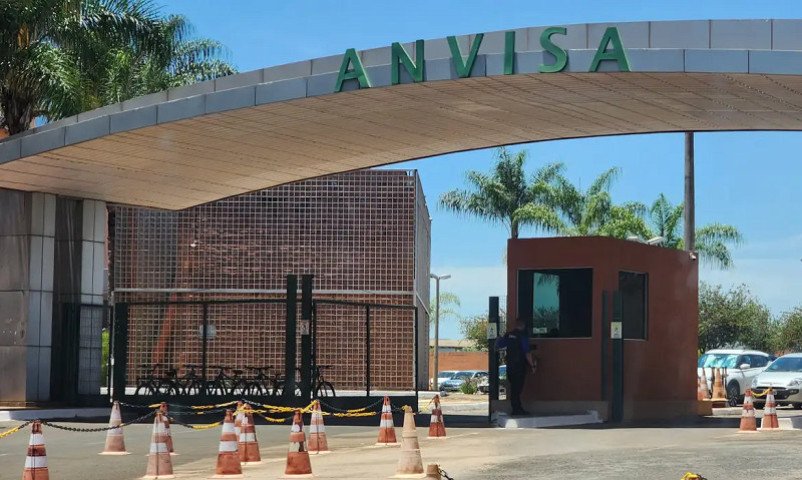 anvisa-aprova-vacina-contra-chikungunya-do-butantan-e-valneva-17446429014509-thumb