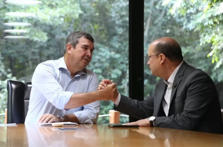 governador-riedel-se-licencia-do-cargo-por-uma-semana-e-barbosinha-assume-17442292543302-thumb