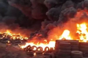 Incendio-pneus-py