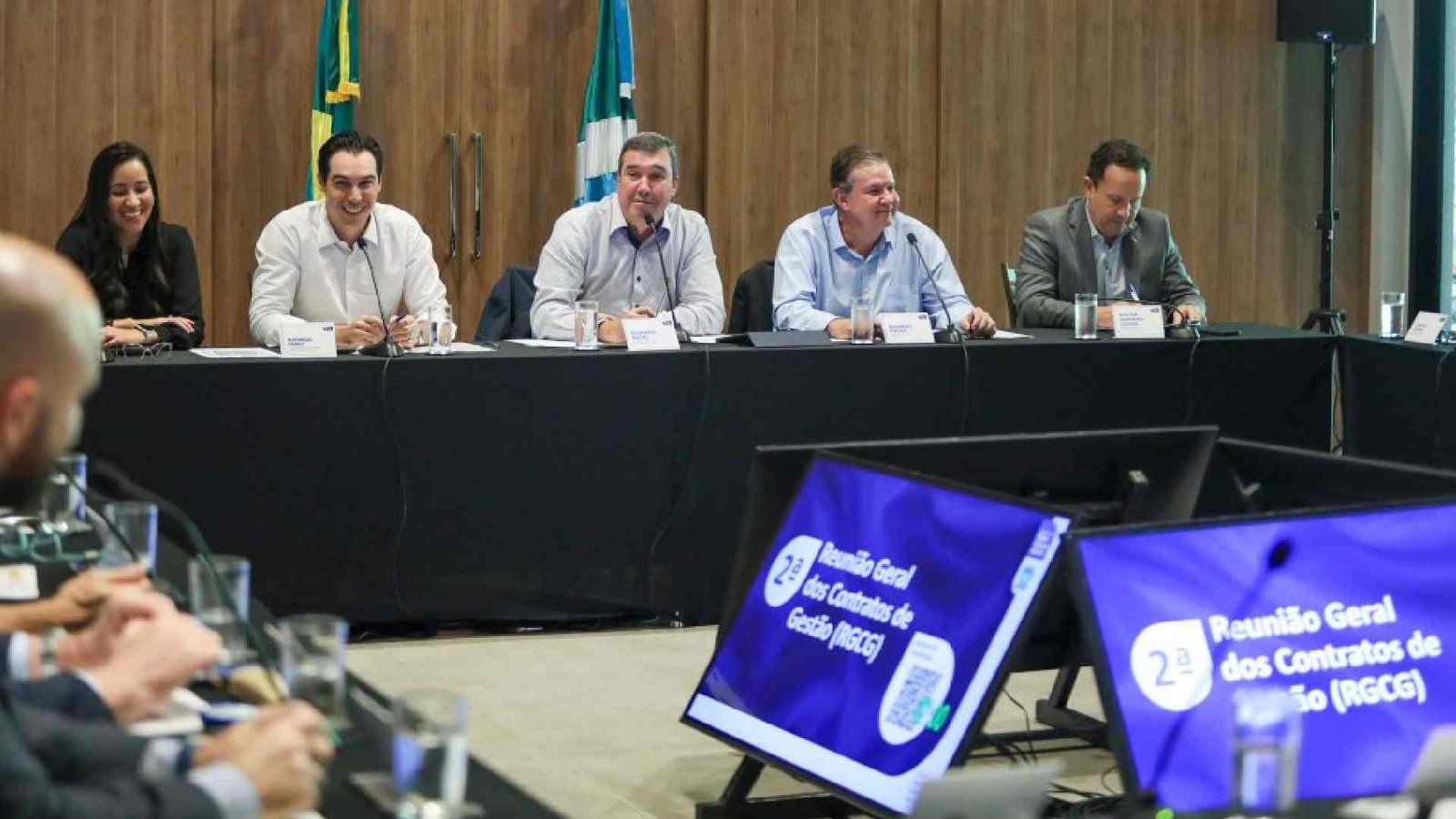 reuniao-contratos-governo