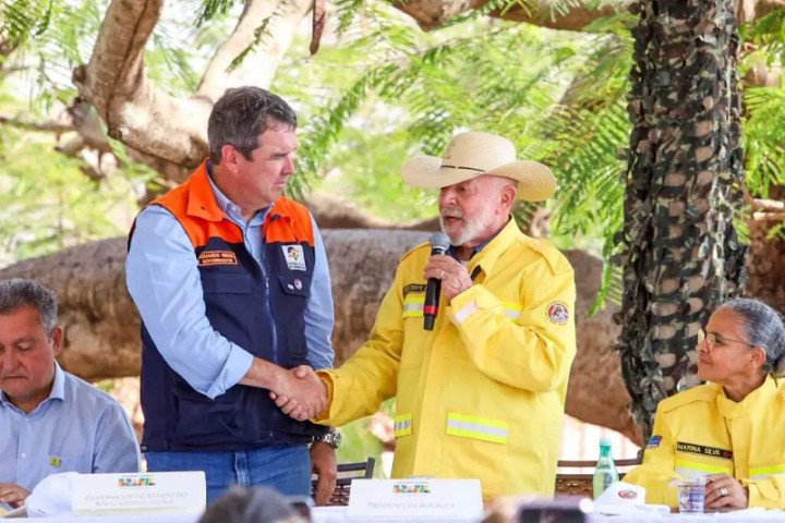 lula-convoca-reuniao-com-governadores-para-alinhar-estrategias-contra-queimadas-17562052613968-thumb