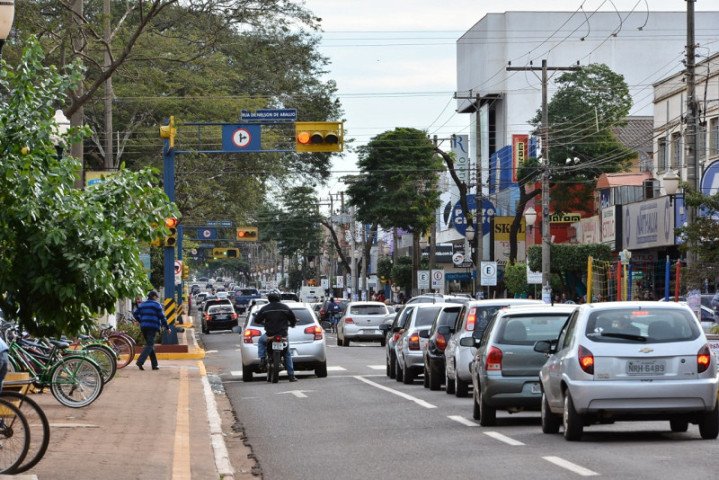 detran-inicia-licenciamento-2025-para-veiculos-com-placa-final-0-em-ms-17593152330637-thumb