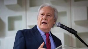 escritorio-ligado-a-lewandowski-manteve-contrato-milionario-com-banco-mesmo-apos-ida-ao-ministerio-da-justica-17695119385048-thumb