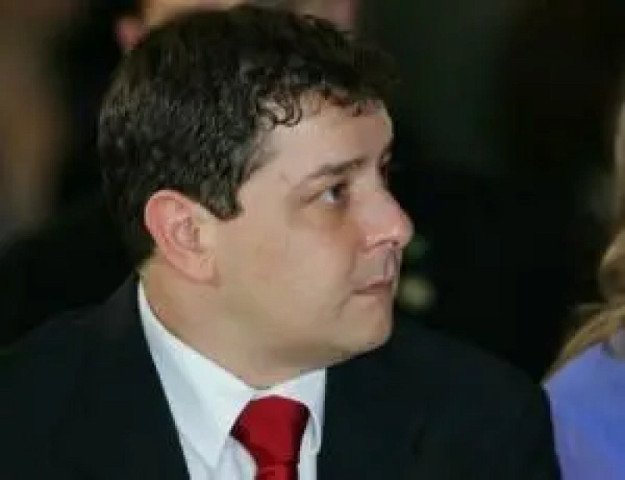 defesa-de-lulinha-admite-viagem-paga-por-investigado-do-inss-e-nega-vinculos-comerciais-17737466875637-thumb