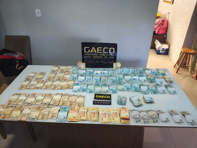 operacao-contra-corrupcao-cumpre-mandados-em-quatro-cidades-de-ms-e-mira-agentes-publicos-1774959992914-thumb