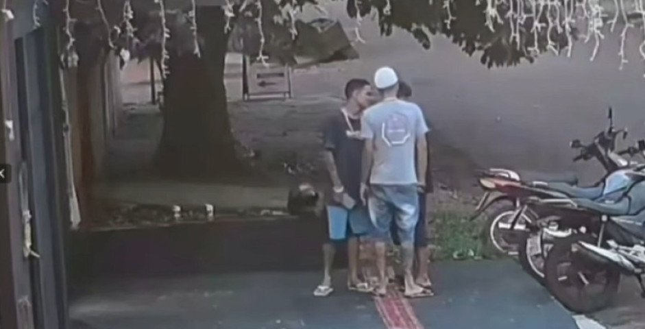 pai-de-barbeiro-morto-em-janeiro-e-baleado-em-frente-a-conveniencia-17728855688561-thumb