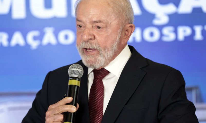 lula-inicia-radioterapia-apos-retirada-de-lesao-no-couro-cabeludo-17797293056915-thumb