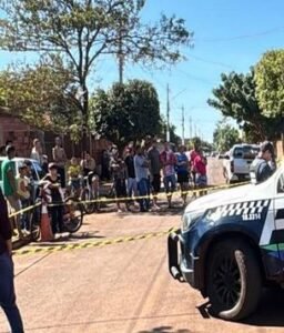 execucao-a-queima-roupa-homem-e-morto-com-mais-de-10-tiros-de-pistola-9mm-em-maracaju-1780850087