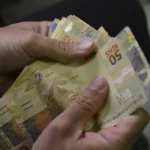 13º salário deve ter pagamento antecipado em dezembro