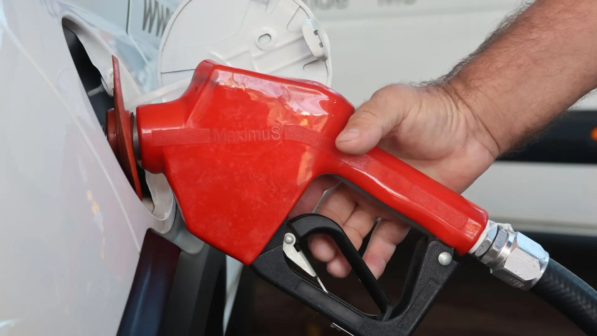 gasolina-postos-combustivel.jpg