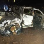 Grupo ataca posto policial, queima carros e deixa 3 mortos na fronteira