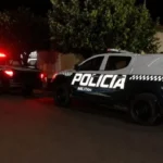Pai e criança são mortos a tiro dentro de carro em Cassilândia
