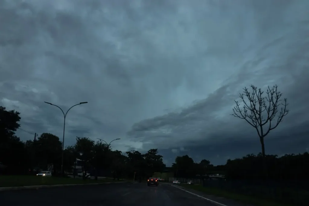 chuva-frio-tempo-Pietra-Dorneles-Jornal-Midiamax-4.jpeg