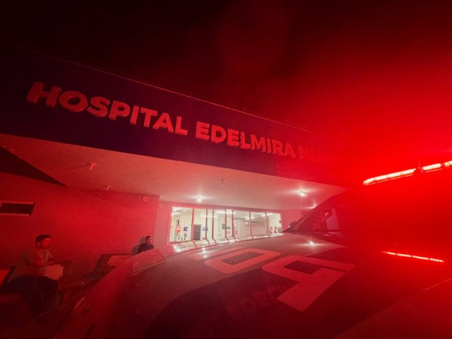 jovem-e-executado-a-tiros-apos-ser-chamado-no-portao-17877398638467-thumb