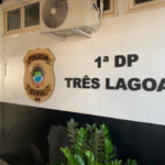 Suspeito avança com faca e é morto a tiros em abordagem policial