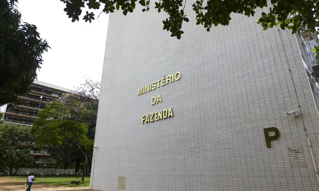 fachada-ministerio_mcamgo_abr_100420231818-28