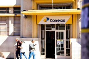 greve-dos-correios-passa-de-uma-semana-e-julgamento-no-tst-sera-na-segunda-17897387850848-thumb (1)