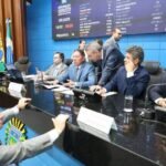 Deputados cancelam sessão de quinta para pedir votos na reta final de campanha