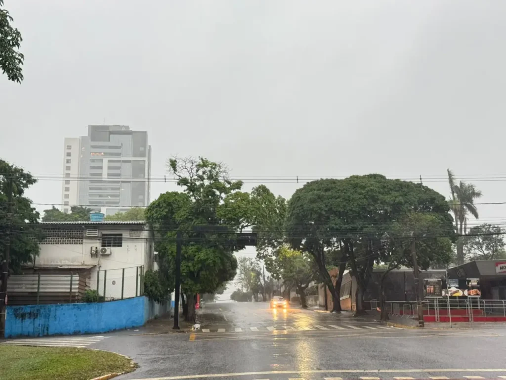 Chuva-em-Campo-Grande-Leo-do-Franca-Jornal-Midiamax-2.jpeg