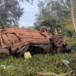Motorista morre após Corolla capotar e atingir árvore na BR-376